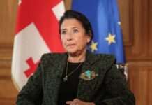 Президентка Грузії каже, що залишиться на посаді до обрання «легітимного парламенту»