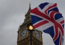 Консервативна партія Британії обрала нову лідерку