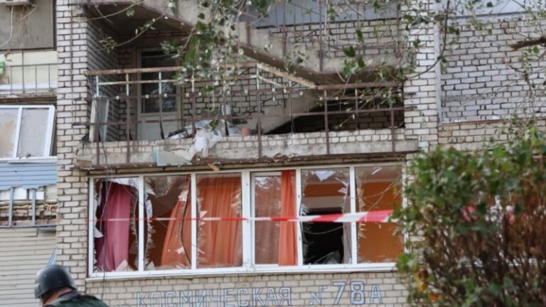 Влада: війська РФ поцілили по обʼєкту інфраструктури у Запоріжжі, є поранені