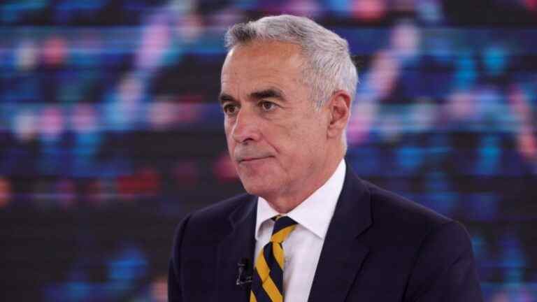 У Румунії в першому турі виборів президента перемагає незалежний ультраправий кандидат  – дані ЦВК