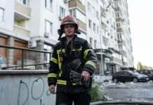 Атака “Шахедів” на Київ: з’явилося фото пожежі будинку й уточнені наслідки