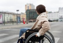 Евакуація людей з інвалідністю: як уряд планує вдосконалити цей процес