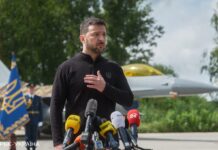 Зеленський розповів, скільки ракет знищили пілоти F-16 під час нещодавнього удару РФ