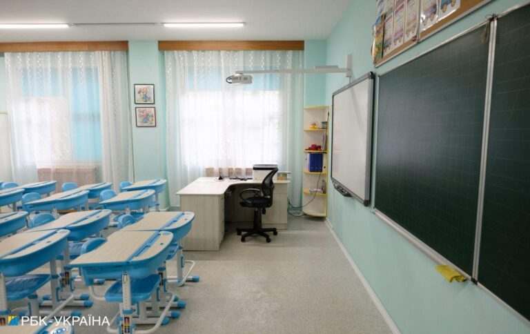 Працівники сфери з найнижчими зарплатами отримають доплату 1300 гривень