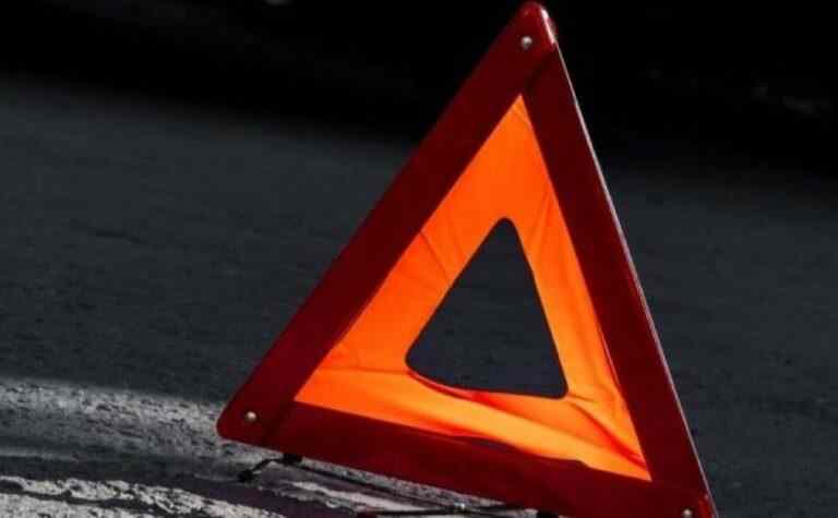 Потрійна ДТП у Дніпрі перед Кайдацьким мостом: рух ускладнено