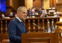 Туск: ніхто не зупинить Путіна телефонними дзвінками