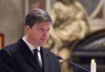 Папа Римський може підтримати план Трампа щодо мирних поступок України Росії, – посол Угорщини