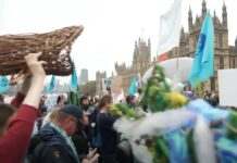 У Лондоні пройшов багатотисячний марш за чисту воду