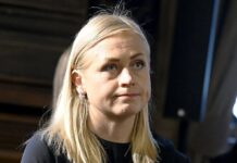 Глава МЗС Фінляндії закликала лідерів країн Заходу не телефонувати Путіну