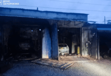 У Запоріжжі горіли гаражі з автомобілями всередині