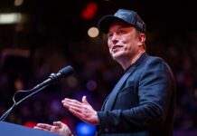 Маск зустрівся з представником Ірану в ООН: про що говорили