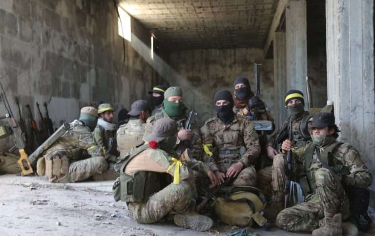 Повстанці досягли центру Алеппо, РФ пообіцяла Асаду військову допомогу, – Reuters