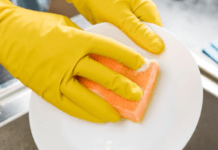 Як миють посуд у ресторанах: секрети бездоганної чистоти