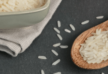 Навіщо професійні кухарі додають чай і лимонний сік до рису: секрети ідеальної страви