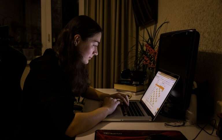 В Одеській області після трьох днів “блекауту” вводять графіки відключень світла