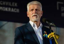 Президент Чехії дозволив кільком десяткам громадян вступити до лав ЗСУ