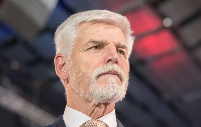 Павел: Трамп спробує укласти угоду з Путіним для закінчення війни “не в інтересах України”