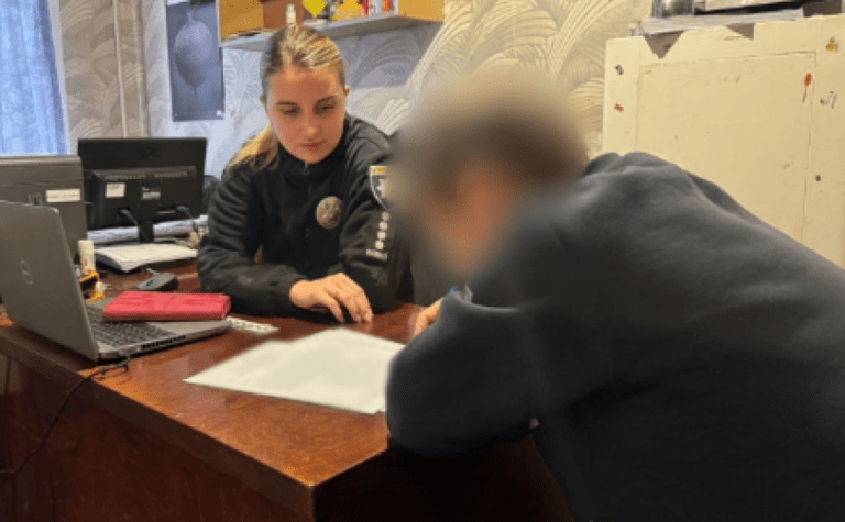 У Кам’янському районі поліцейські повідомили про підозру чоловіку за підпал автомобіля знайомого