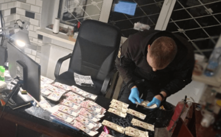 Правоохоронці Нікопольщини затримали двох містян, причетних до пограбувань