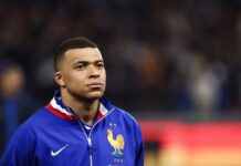 Мбаппе поза збірною Франції: тренер вважає, що так буде краще