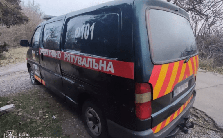 У Нікопольському районі ворог завдав прицільного удару по рятувальникам