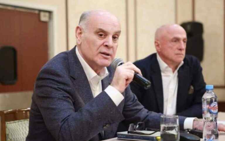 “Президент” Абхазії подав у відставку: що відомо