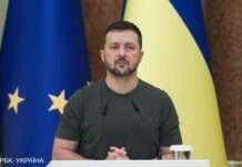 Зеленський підписав закон про позбавлення держнагород зрадників України