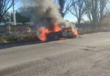 У передмісті Херсона сили РФ скинули вибухівку на цивільне авто, поранений чоловік – влада