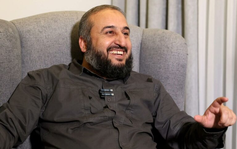 У перехідному уряді Сирії призначили перших міністрів, – ЗМІ