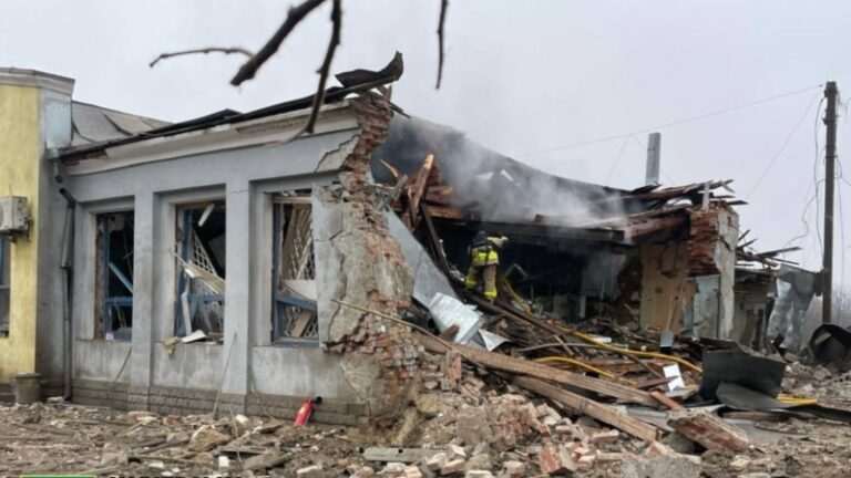 Прокуратура: війська РФ вдарили по  Златополю ракетами «Іскандер-М» (фото)