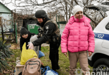 Евакуація з прифронтового Приморського: ще дві родини з дітьми у безпеці