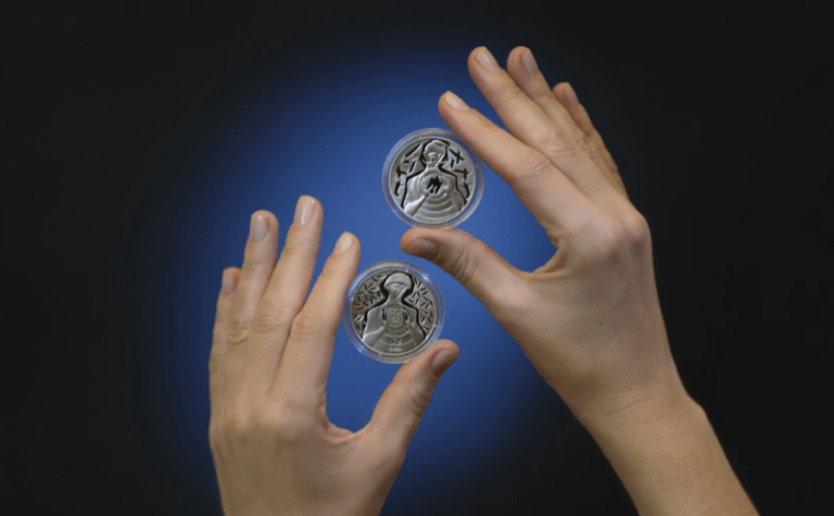 «Ні куля, ні шабля»: в Україні ввели в обіг нові памʼятні монети