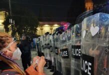 Мер Тбілісі скасував церемонію запалення ялинки через протести