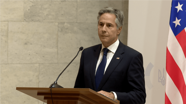 Боротися або домовлятися. Блінкен заявив про фундаментальний вибір для України