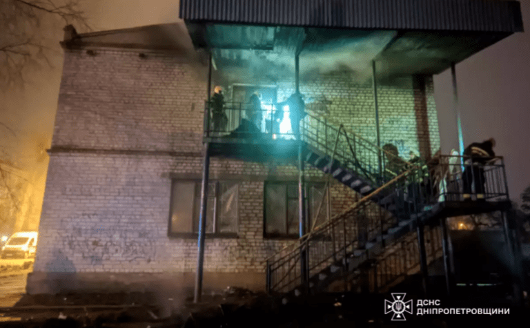 Вогнеборці ліквідували займання в двоповерховому багатоквартирному будинку: подробиці