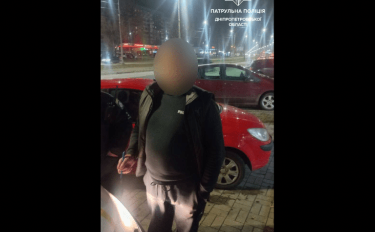 Позбавлений права керування та в стані наркотичного спʼяніння: патрульні Дніпра виявили водія-порушника