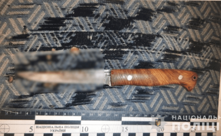 У Кривому Розі конфлікт на дорозі скінчився ножовим пораненням одного з водіїв: деталі