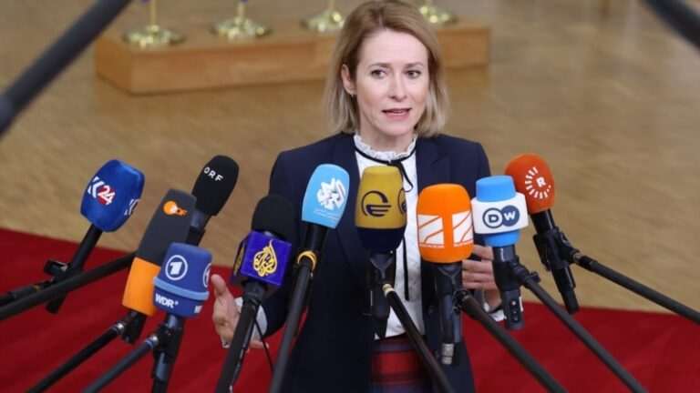 Каллас: передчасне просування переговорів буде «поганою угодою» для України