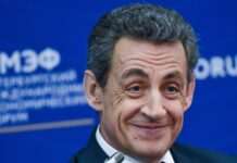 Франція: суд зобов’язав експрезидента Саркозі носити електронний браслет