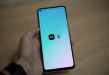 В Україні запускають незвичайну банківську картку: для чого вона потрібна