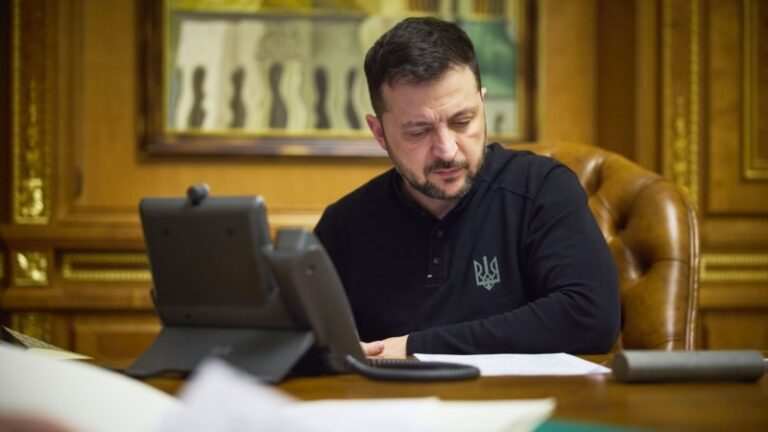 Зеленський провів розмову з новим головою уряду Японії