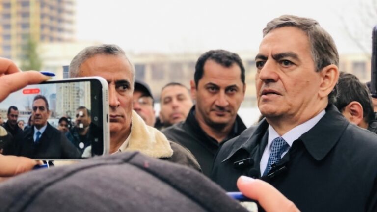 Азербайджан: суд оштрафував лідера опозиції у справі про наклеп