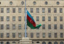 Азербайджан обмежив для росіян термін перебування в країні