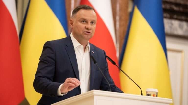 «Грузини мають право рухатися до об’єднаної Європи»: Дуда запевнив Зурабішвілі у підтримці