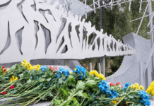 Скільки українців загинули у війні: президент назвав кількість втрат