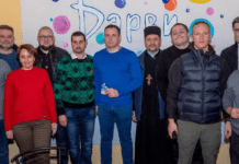 Мер Кам’янського відвідав благодійний ярмарок-дегустацію в інклюзивному просторі “Барви”