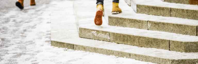 Як захистити свій ґанок від ожеледиці: хитрість, яка дійсно працює