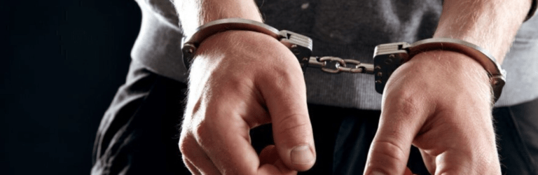 Ошукав людей майже на 137 тисяч гривень: у Кам’янському затримали шахрая