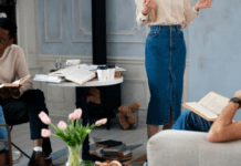 Таких людей краще не пускати додому: 7 типів гостей, які можуть порушити гармонію вашого простору