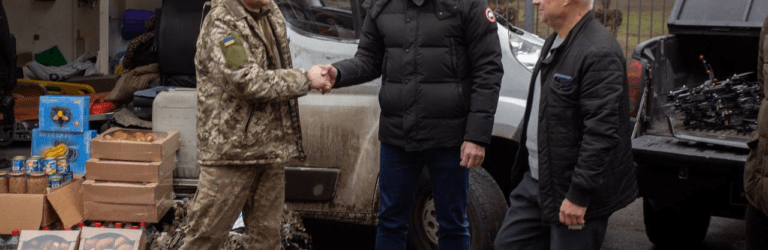 Мер Кам’янського передав допомогу військовослужбовцям 151-ї окремої механізованої бригади